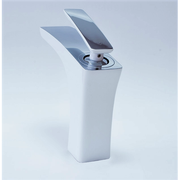 Смеситель для раковины Timo Helmi хром, короткий излив (4061/00-16F) Смеситель для раковины Timo Helmi хром, короткий излив (4061/00-16F)