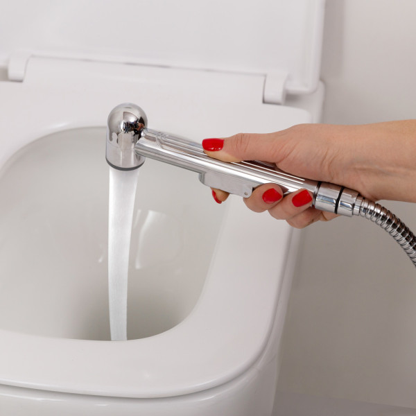 Смеситель для раковины с гигиеническим душем BelBagno (DUE-LVM/HGN-CRM-W0)