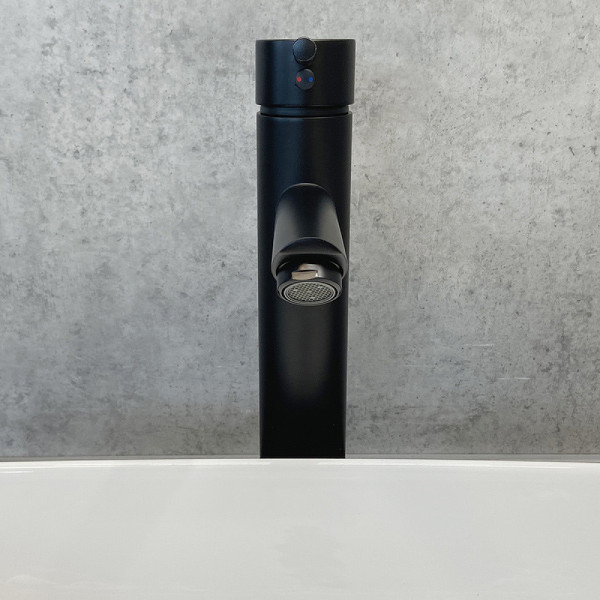 Смеситель для раковины Comforty черный (FC018B-CMT) Смеситель для раковины Comforty черный (FC018B-CMT)