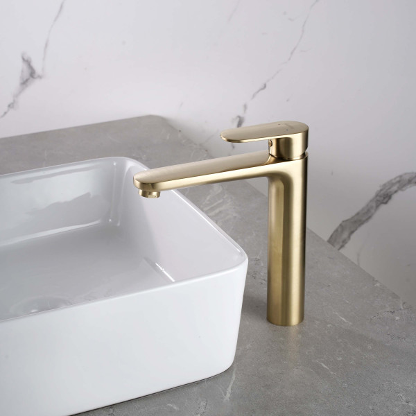 Смеситель для раковины Aquatek Ника золото шлифованное (AQ1804BG) Смеситель для раковины Aquatek Ника золото шлифованное (AQ1804BG)