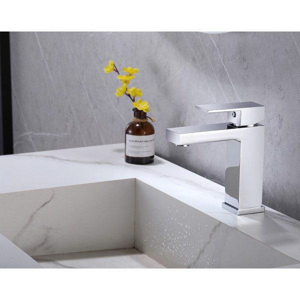 Смеситель для раковины Abber Daheim хром (AF8210) Смеситель для раковины Abber Daheim хром (AF8210)