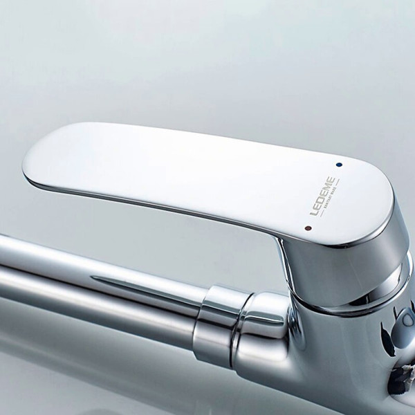 Смеситель для кухни Ledeme (L4072) Смеситель для кухни Ledeme (L4072)