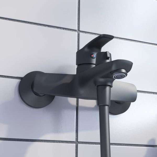 Смеситель для ванны и душа Iddis Ray с душевым комплектом (RAYBL02i02)