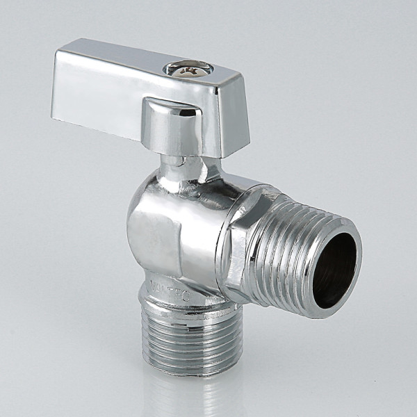 Кран угловой 1/2"х3/4" НН шаровый Valtec (хром) VT.392.N.05 Кран угловой 1/2"х3/4" НН шаровый Valtec (хром) VT.392.N.05