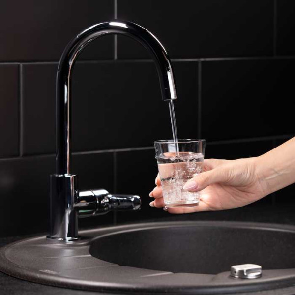 Смеситель для кухни Iddis Cuba  с переключателем на фильтр  (CUBSBFJi05)