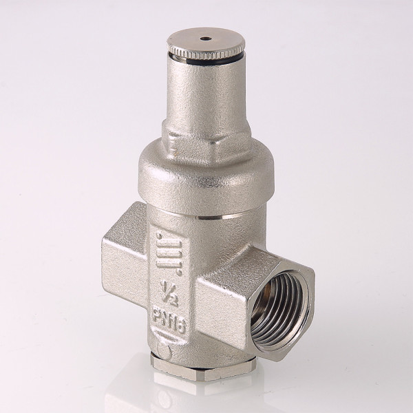Редуктор давления поршневой 3/4" (1-4,5 бар) Valtec (VT.087.N.0545) Редуктор давления поршневой 3/4" (1-4,5 бар) Valtec (VT.087.N.0545)