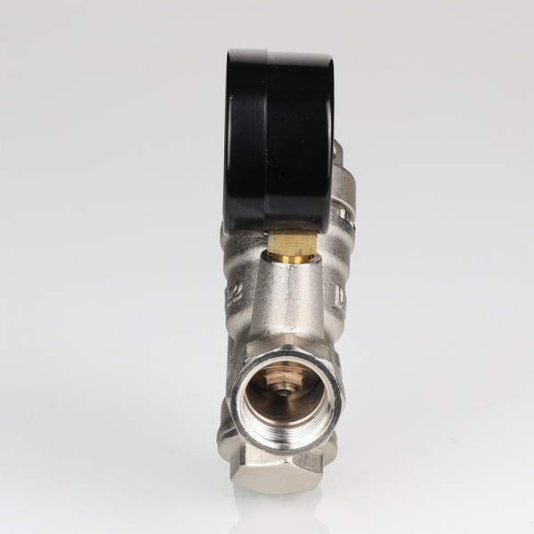 Редуктор давления с фильтром и манометром 1/2" (2-5 бар) Valtec (VT.082.N.04)
