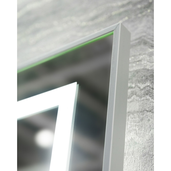 Зеркало BelBagno 500x32x800 в алюминиевой раме со встроенным светильником сенсорным выключателем и подогревом (SPC-KRAFT-500-800-LED-TCH-WARM)