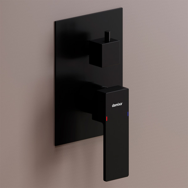 Смеситель для ванны и душа Damixa Gala чёрный (537100300) Смеситель для ванны и душа Damixa Gala чёрный (537100300)