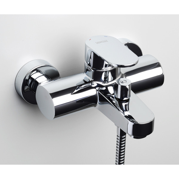 Смеситель для ванны и душа WasserKRAFT Donau с коротким изливом (5301)