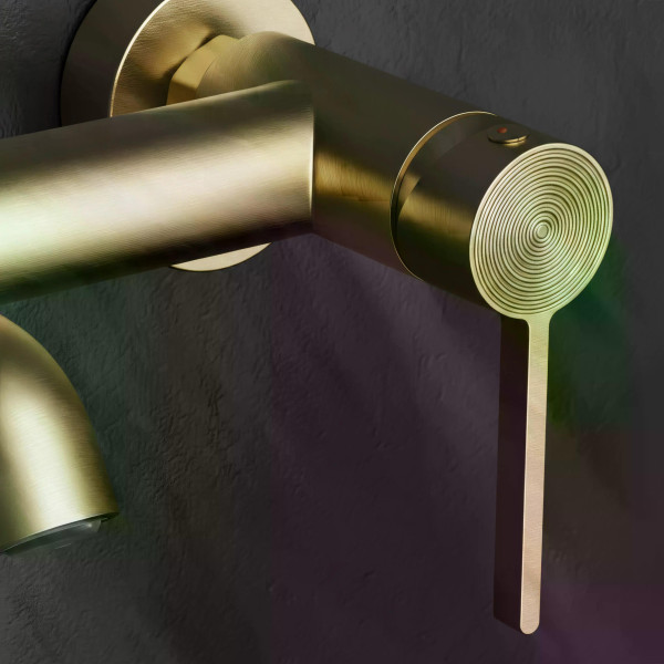 Смеситель для раковины Rea Foster с душевым комплектом золото матовое (REA-B6445) Смеситель для раковины Rea Foster с душевым комплектом золото матовое (REA-B6445)