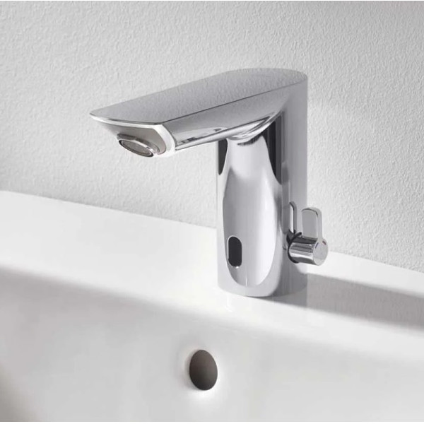 Смеситель для раковины Grohe Bau Cosmopolitan E хром (36453000) Смеситель для раковины Grohe Bau Cosmopolitan E хром (36453000)