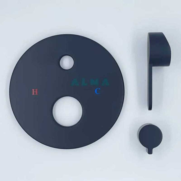 Душевая система ALMAes Sakari черная матовая (TVZ-0890) Душевая система ALMAes Sakari черная матовая (TVZ-0890)