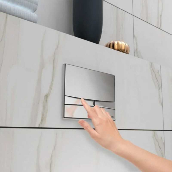 Инсталляция для подвесного унитаза Berges NOVUM F2 с клавишей (040252) матовый хром Инсталляция для подвесного унитаза Berges NOVUM F2 с клавишей (040252) матовый хром