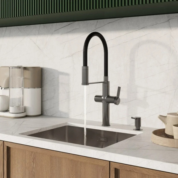 Смеситель для кухни Iddis Ikon С фильтром для питьевой воды черный (IKNGMFFi05)