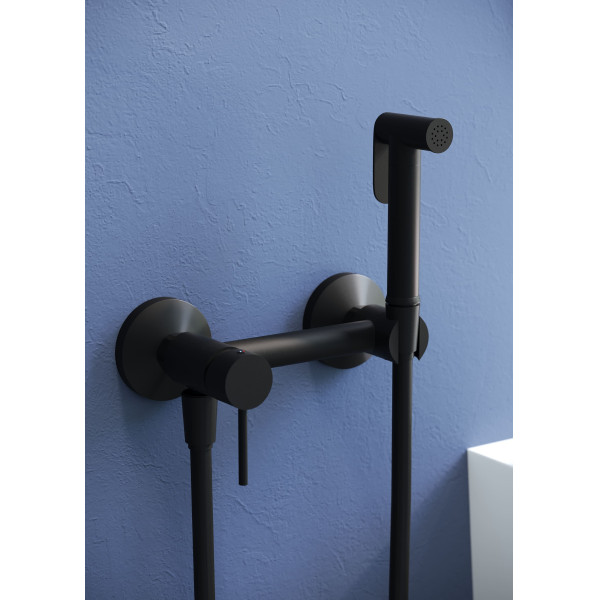 Смеситель с гигиеническим душем RGW Shower Panels черный (581408215-04) Смеситель с гигиеническим душем RGW Shower Panels черный (581408215-04)
