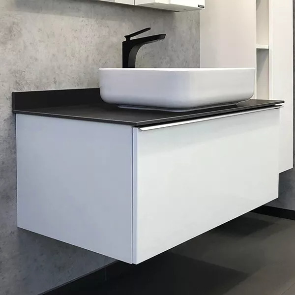 Тумба подвесная с раковиной Comforty Милан 900x520x545 белый глянцевый/графит (00-00014426)