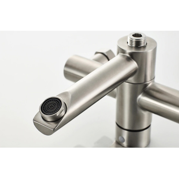 Смеситель для ванны и душа Ledeme с душевым гарнитуром (L73103) Смеситель для ванны и душа Ledeme с душевым гарнитуром (L73103)