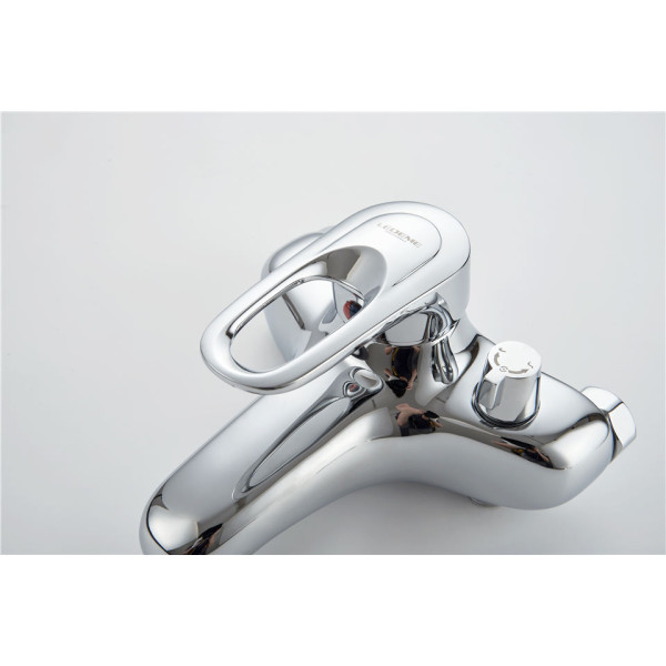 Смеситель для ванны и душа Ledeme с душевым гарнитуром (L3204) Смеситель для ванны и душа Ledeme с душевым гарнитуром (L3204)