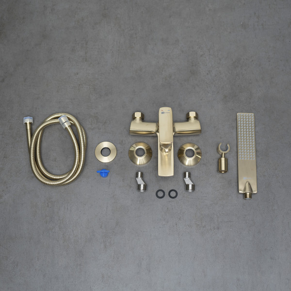 Смеситель для ванны и душа Lemark Ursus золото светлое (LM7214BG) Смеситель для ванны и душа Lemark Ursus золото светлое (LM7214BG)