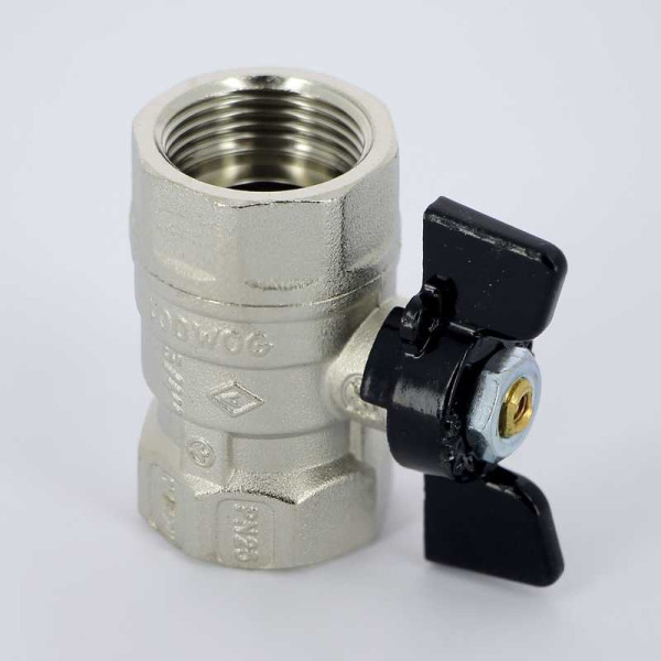 Кран Bugatti 3/4" ВВ шаровый Arizona 602 (черная бабочка) (06020014) Кран Bugatti 3/4" ВВ шаровый Arizona 602 (черная бабочка) (06020014)