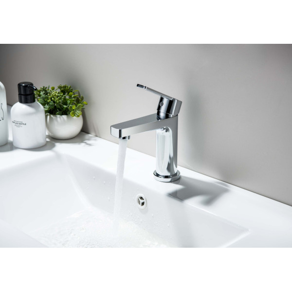 Смеситель для раковины Aquatek Лугано хром (AQ1710CR) Смеситель для раковины Aquatek Лугано хром (AQ1710CR)