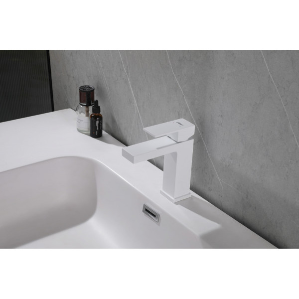 Смеситель для раковины Abber Daheim белый матовый (AF8210W)