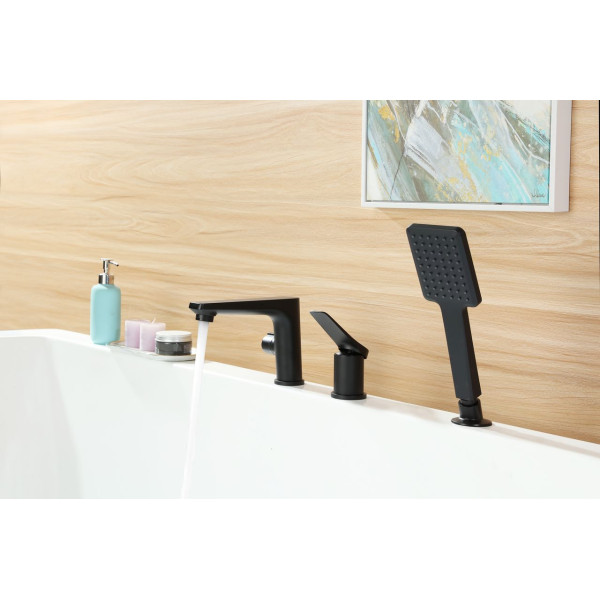 Смеситель на борт ванны Lemark Bronx черный (LM3745BL) Смеситель на борт ванны Lemark Bronx черный (LM3745BL)