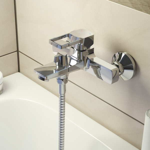 Смеситель для ванны и душа Iddis Bild (BILSB00i02WA)