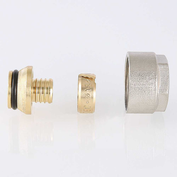 Переход коллекторный 20(2,0)*3/4"(18) (евроконус) Valtec для п/э трубы (VT.4410.NE.20)