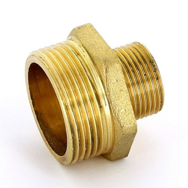 Ниппель переходной 1/2"х1" Uni-Fitt (латунь) 600G4200