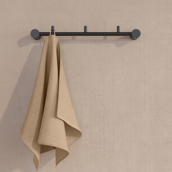 Планка на 3 крючка нержавеющая сталь Petite черный матовый Iddis (PETBLS3i41PETBLP0i47)