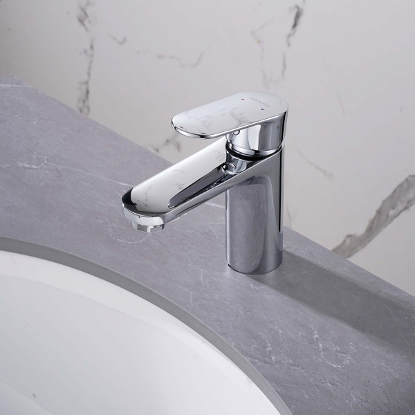 Смеситель для раковины Aquatek Ника хром (AQ1810CR) Смеситель для раковины Aquatek Ника хром (AQ1810CR)