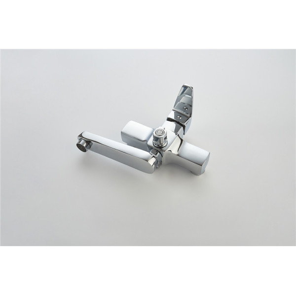 Смеситель для ванны и душа Ledeme с душевым гарнитуром (L3130)