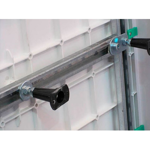 Каркас для душевого поддона Cezares 80x80 хром (TRAY-M-R-80-ML) Каркас для душевого поддона Cezares 80x80 хром (TRAY-M-R-80-ML)