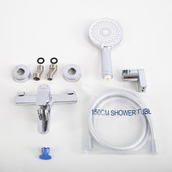 Смеситель для ванны и душа в комплекте с ручным душем, шлангом и держателем BelBagno (UNIQUE-VASM-CRM)