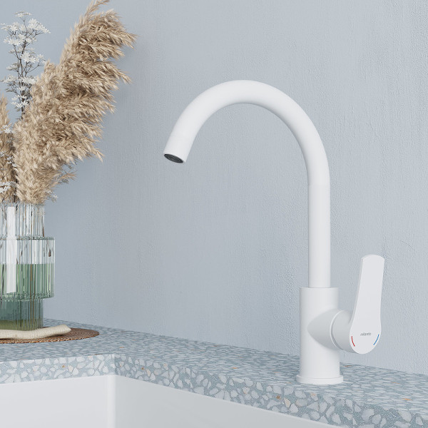 Смеситель для кухни Milardo Meal с гибким изливом белый (M01WT0FM05) Смеситель для кухни Milardo Meal с гибким изливом белый (M01WT0FM05)