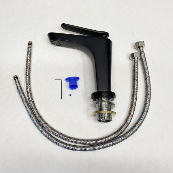 Смеситель для раковины Comforty черный (FC088A-CMT) Смеситель для раковины Comforty черный (FC088A-CMT)