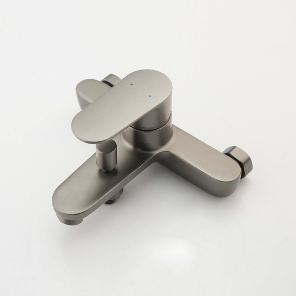 Смеситель для ваны и душа Aquatek Ника оружейная сталь (AQ1840BGM) Смеситель для ваны и душа Aquatek Ника оружейная сталь (AQ1840BGM)