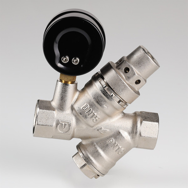 Редуктор давления с фильтром и манометром 3/4" (2-5 бар) Valtec (VT.082.N.05) Редуктор давления с фильтром и манометром 3/4" (2-5 бар) Valtec (VT.082.N.05)