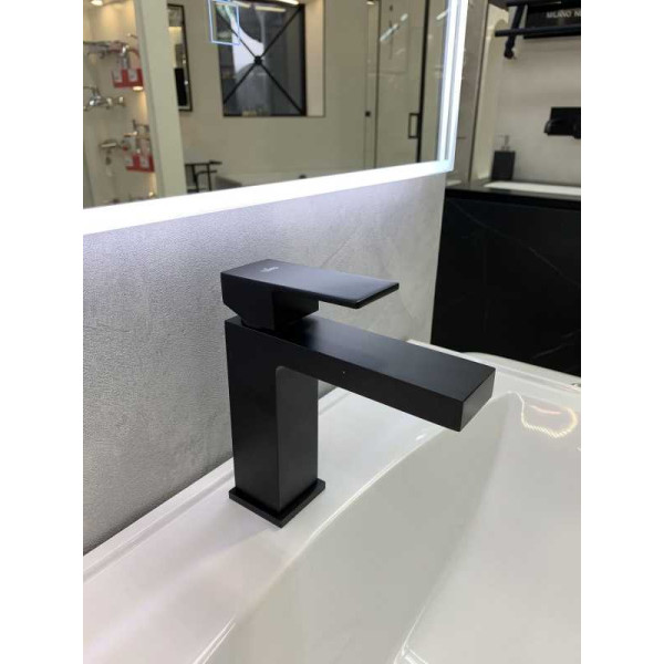 Смеситель для раковины Timo Selene черный, короткий излив (2061/03F)