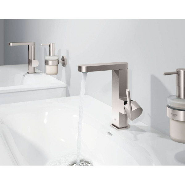 Смеситель для раковины Grohe Plus хром (23871003) Смеситель для раковины Grohe Plus хром (23871003)