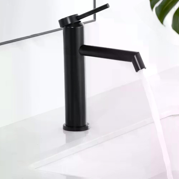 Смеситель для раковины Rea Foss черный матовый (REA-B5317) Смеситель для раковины Rea Foss черный матовый (REA-B5317)