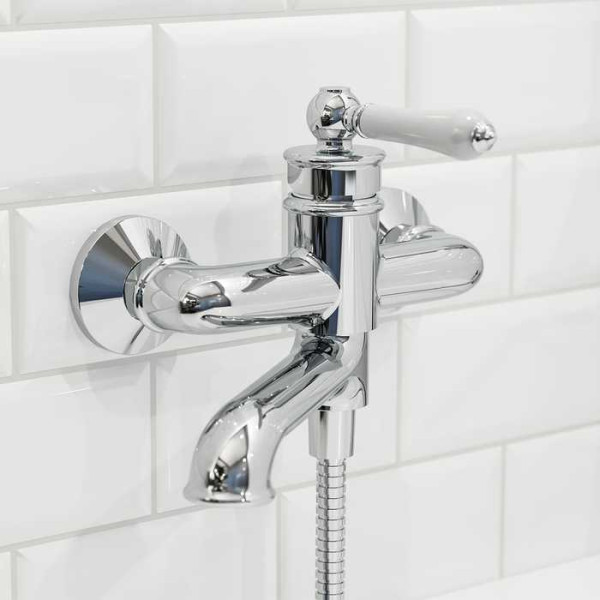 Смеситель для ванны и душа Iddis Oxford с душевым комплектом (OXFSB02i02)