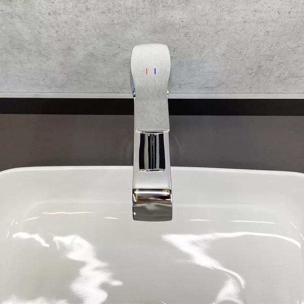 Смеситель для раковины Comforty хром (FC066B-CCT) Смеситель для раковины Comforty хром (FC066B-CCT)