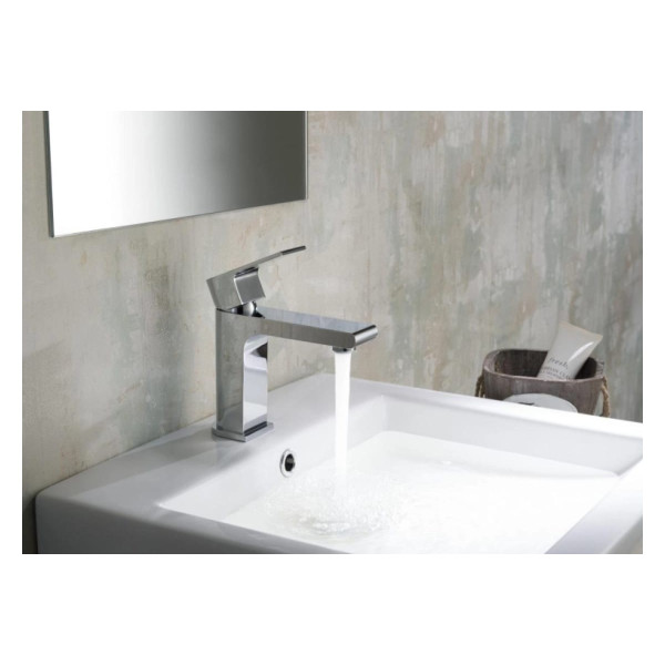 Смеситель для раковины Aquatek Лира хром (AQ1410CR) Смеситель для раковины Aquatek Лира хром (AQ1410CR)