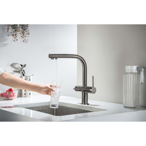 Смеситель для кухни Aquatek Европа с подключением к фильтру питьевой воды шлифованный черный хром (AQ1385BGM) Смеситель для кухни Aquatek Европа с подключением к фильтру питьевой воды шлифованный черный хром (AQ1385BGM)