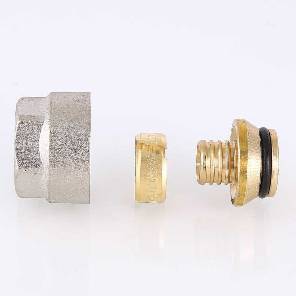 Переход коллекторный 16(2,2)*3/4"(18) (евроконус) Valtec для п/э трубы (VT.4410.NVE.1622) Переход коллекторный 16(2,2)*3/4"(18) (евроконус) Valtec для п/э трубы (VT.4410.NVE.1622)