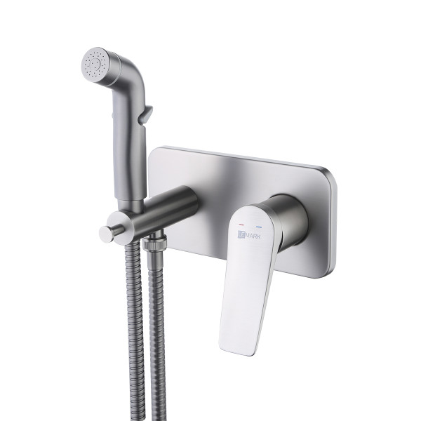 Смеситель для биде Lemark Bronx графит с гигиеническим душем (LM3720GM) Смеситель для биде Lemark Bronx графит с гигиеническим душем (LM3720GM)