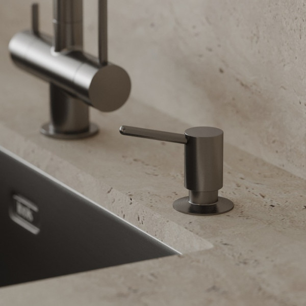 Дозатор для моющих средств для кухни Iddis Kitchen Line черный (SDIGM00i59) Дозатор для моющих средств для кухни Iddis Kitchen Line черный (SDIGM00i59)